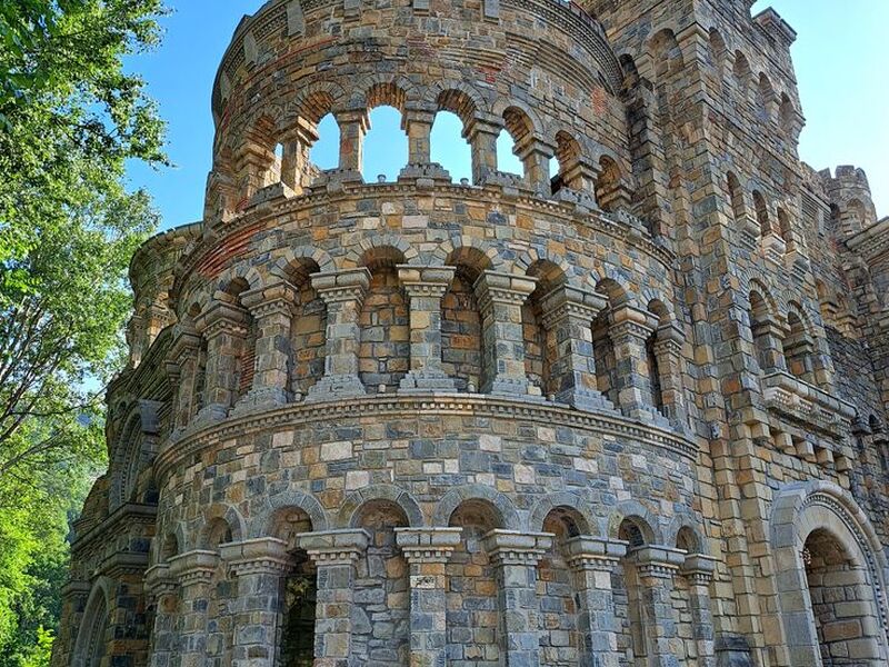 FIRSAT KOSOVALI VİZESİZ BAŞTANBAŞA BALKANLAR A Jet Havayolları ile 